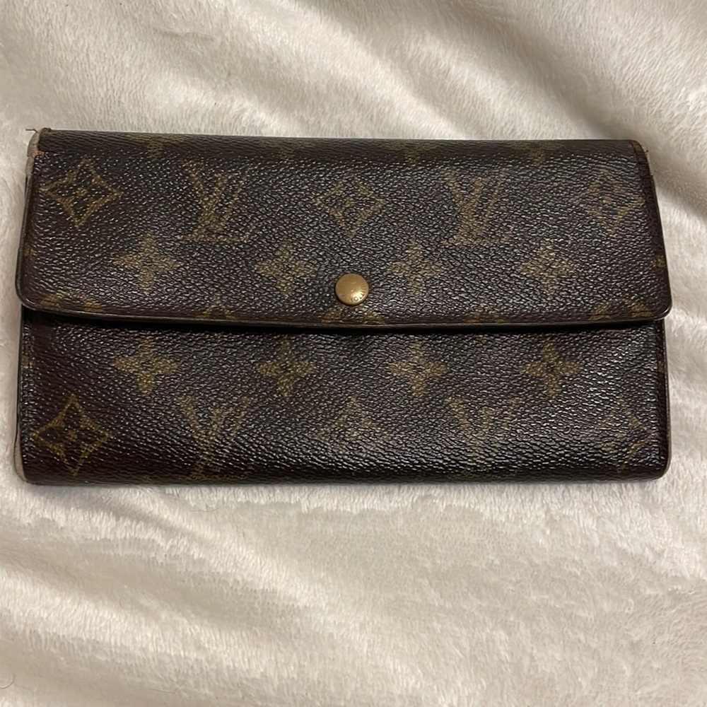 Authentic Louis Vuitton Sarah Long Women’s Wallet